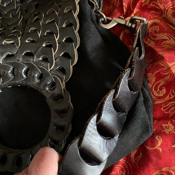 Patricia Nash Black Ticci & matching removable guitar strap. - Picture 5 of 6